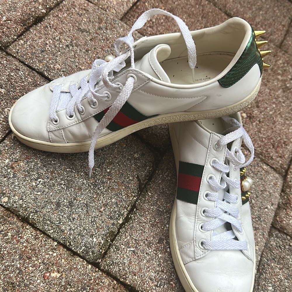 Gucci ace sneakers work spikes,  minor scuffing on exterior leather. Size 37.5 - Picture 3 of 5